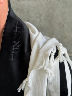 ⁦טלית מהודרת סטריק⁩ – תמונה ⁦4⁩