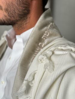 ⁦טלית מהודרת דגם ג׳נובה⁩ – תמונה ⁦4⁩