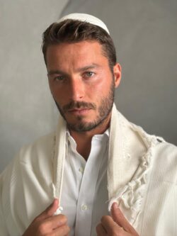טלית מהודרת שמנת