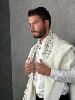 ⁦טלית מהודרת סריג נקודות⁩ – תמונה ⁦3⁩