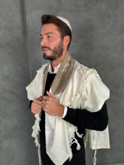 ⁦טלית מהודרת ז׳מש בז כהה⁩ – תמונה ⁦3⁩