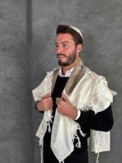 טלית מהודרת ז׳מש בז כהה
