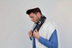 ⁦טלית PREMIUM במראה ז׳מש⁩ – תמונה ⁦5⁩