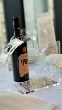 ⁦מעמד לבקבוק יין⁩ – תמונה ⁦3⁩