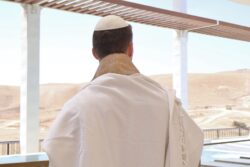 ⁦טלית PREMIUM | קאמל⁩ – תמונה ⁦2⁩