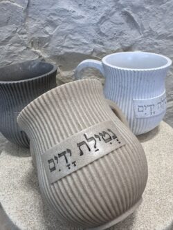 ⁦נטלה מהודרת גוון חול⁩ – תמונה ⁦2⁩